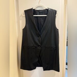 |Olivaceous Faux Leather Vest | Size: S